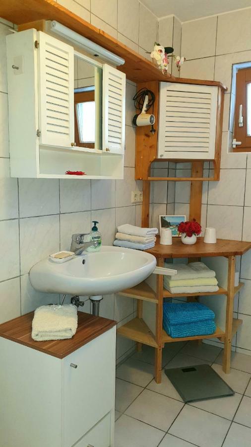 Sonnenbuehl Inn Suite & Garden An Den Thermen '35C' Bad Ditzenbach Bagian luar foto